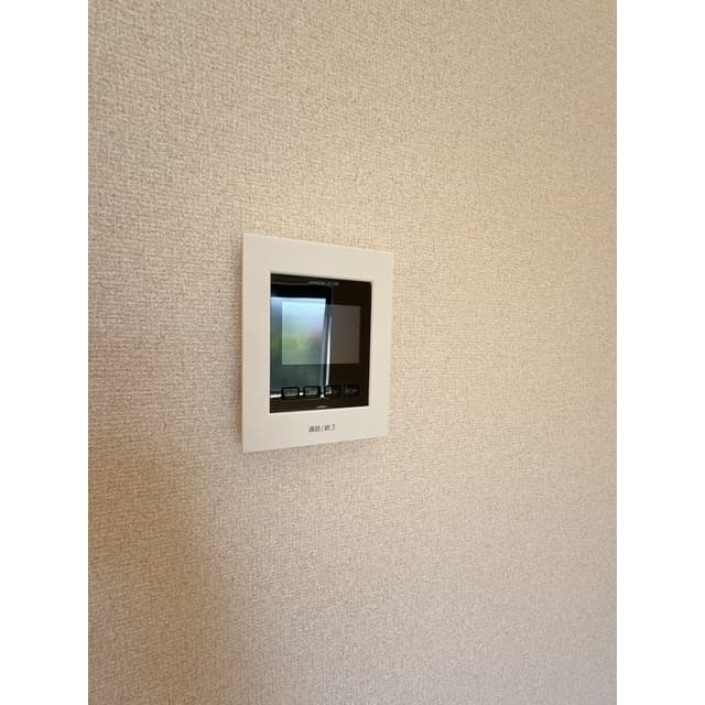 Room image 16