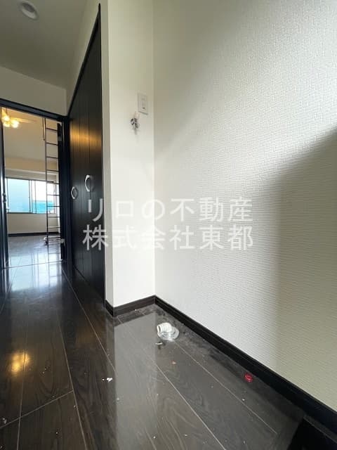 Room image 14