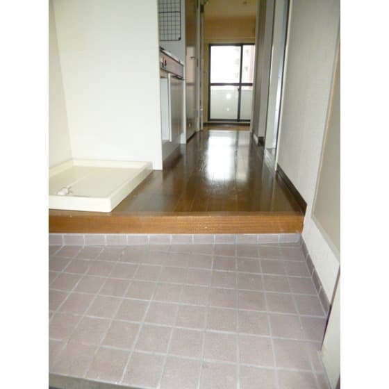 Room image 15