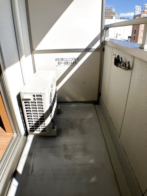 Room image 15