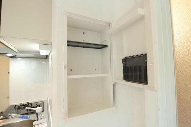 Room image 16