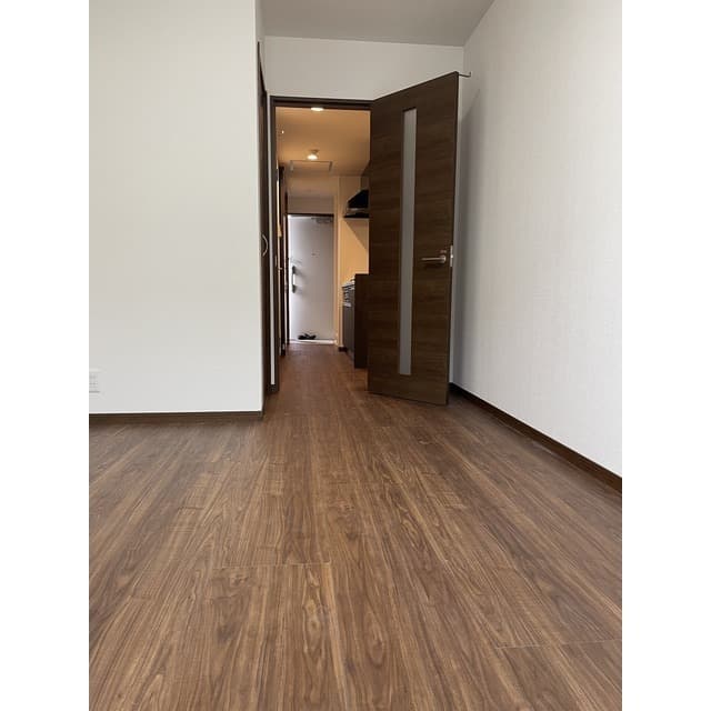 Room image 12