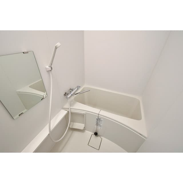 Room image 12
