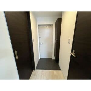 Room image 13