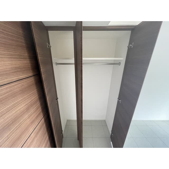 Room image 13