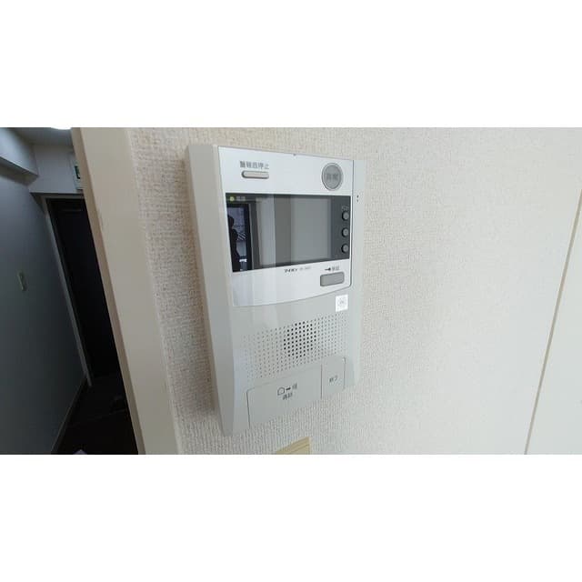 Room image 15