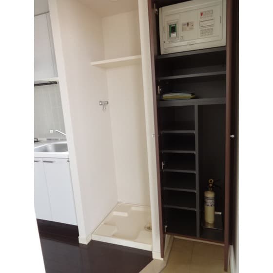 Room image 13