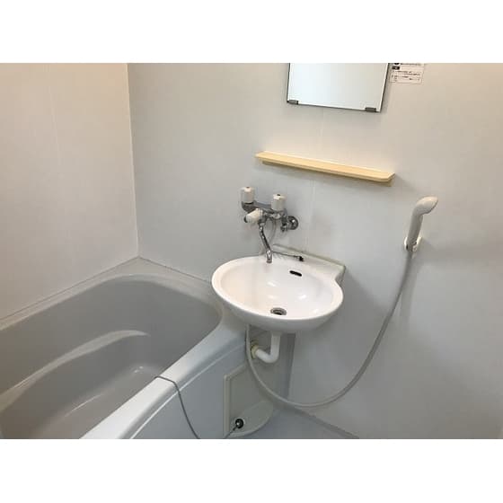 Room image 9