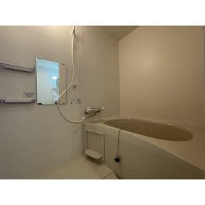 Room image 12