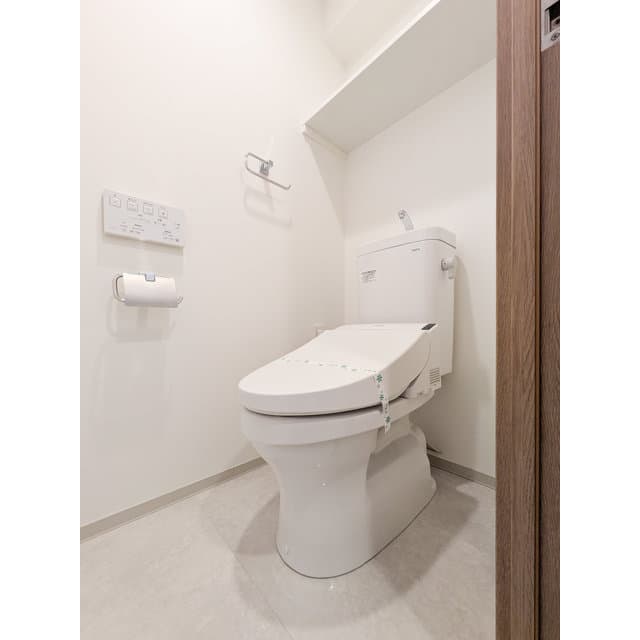 Room image 15