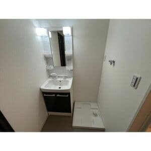 Room image 14