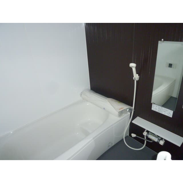 Room image 12