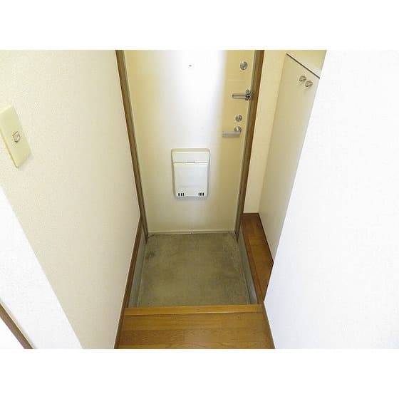 Room image 15