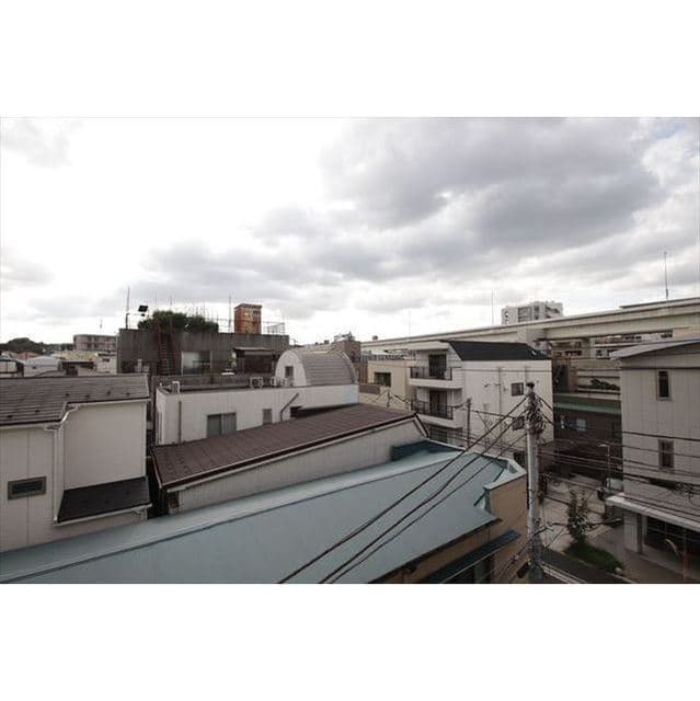 Room image 12