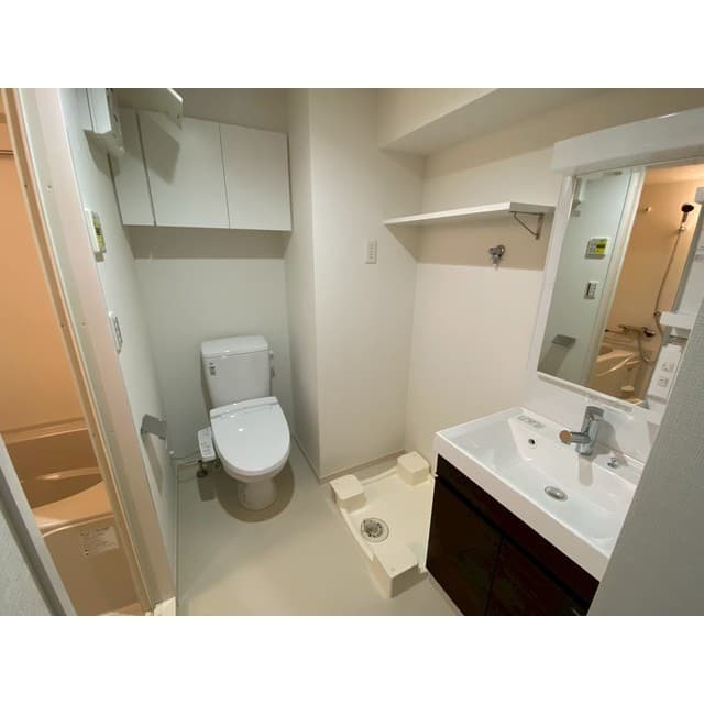 Room image 13