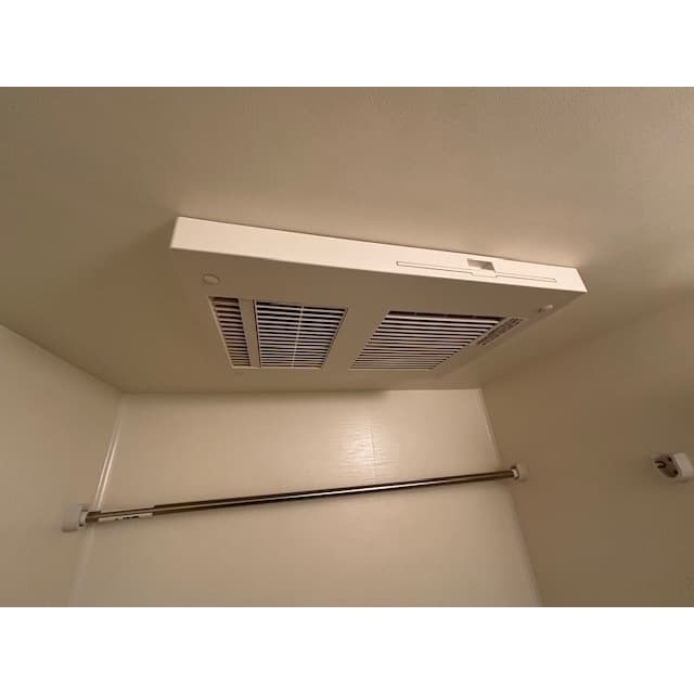 Room image 14