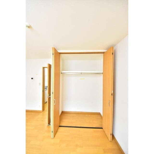 Room image 13