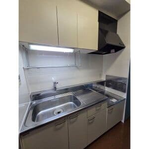 Room image 16