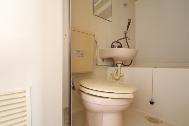 Room image 12