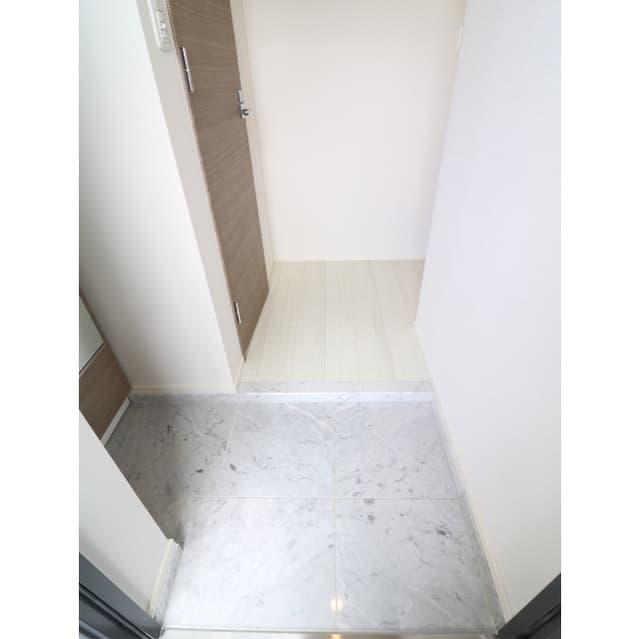 Room image 14