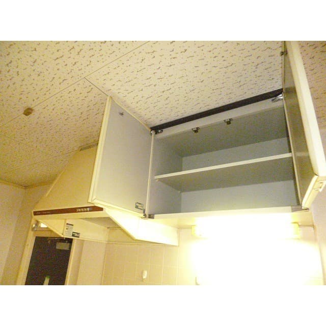 Room image 13