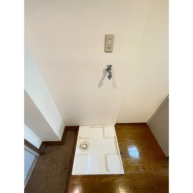 Room image 10