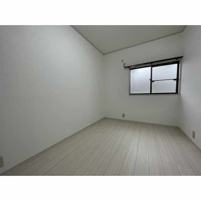 Room image 14