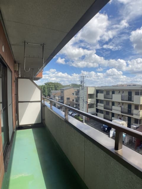 Room image 15