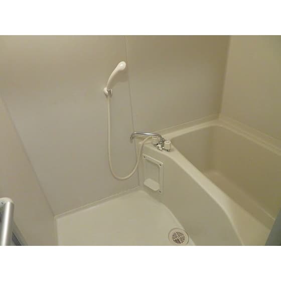 Room image 10