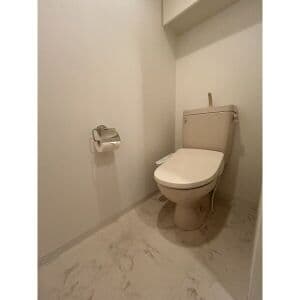 Room image 15