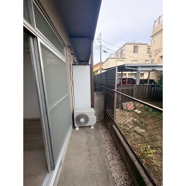 Room image 13