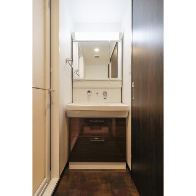 Room image 14
