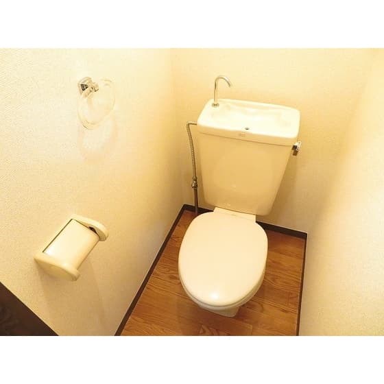 Room image 11