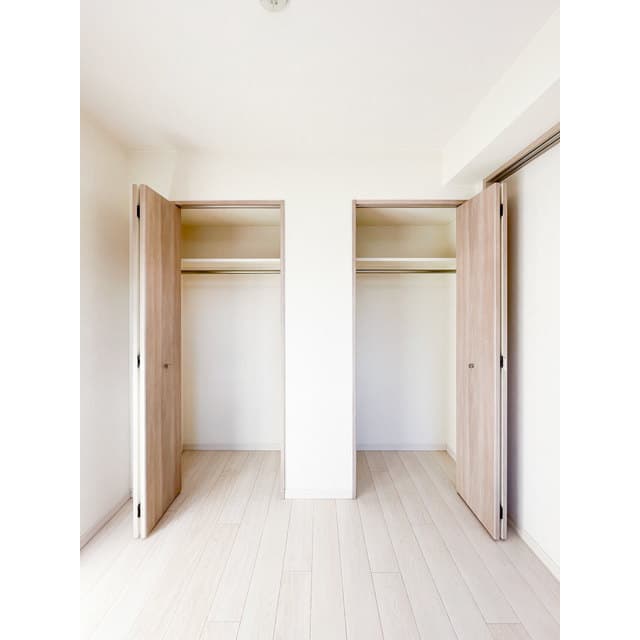 Room image 14