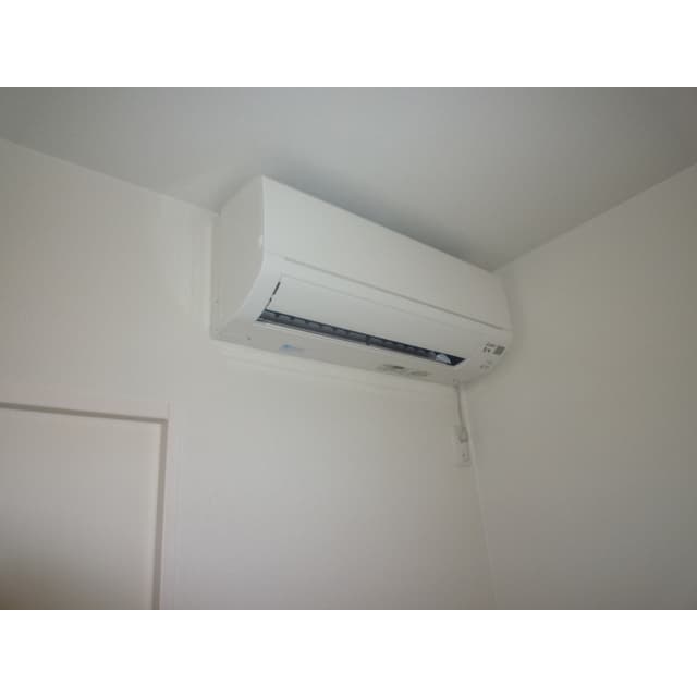 Room image 15