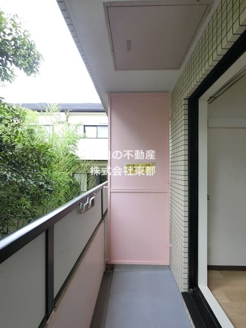 Room image 11