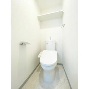 Room image 15