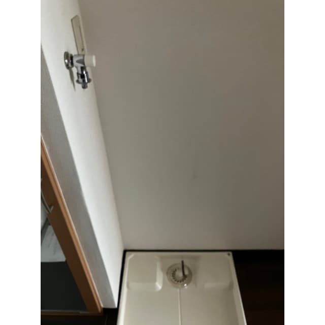 Room image 16