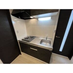 Room image 11