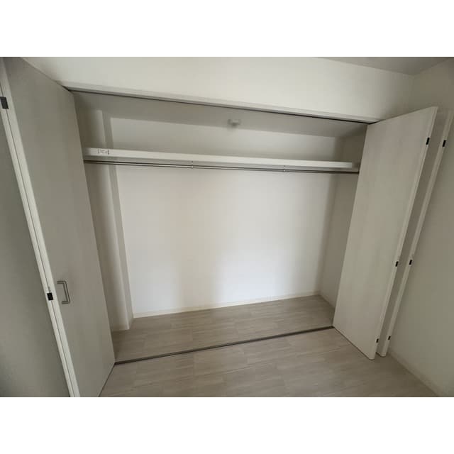 Room image 14
