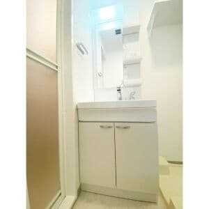 Room image 16