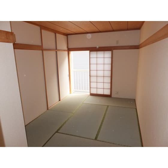 Room image 14