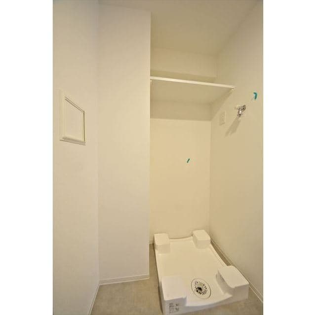 Room image 10