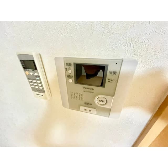 Room image 12