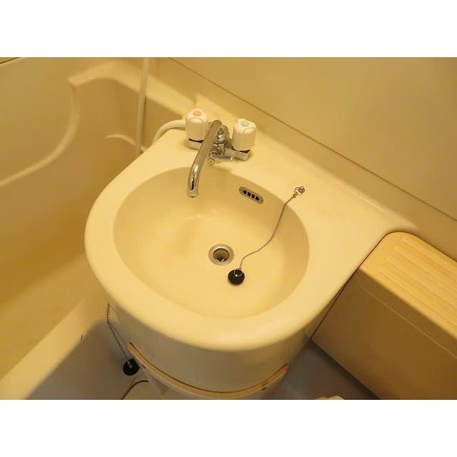 Room image 12