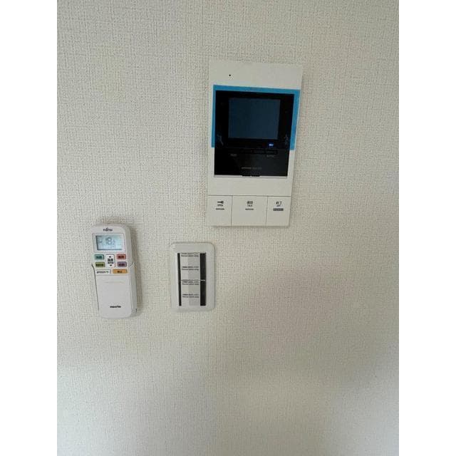 Room image 16