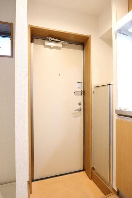 Room image 8