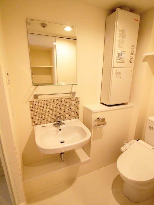 Room image 9