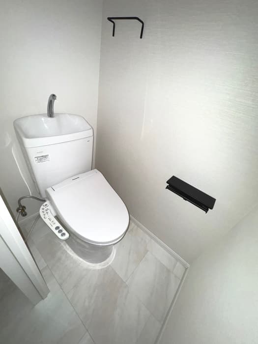 Room image 11