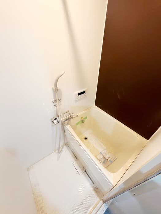 Room image 8